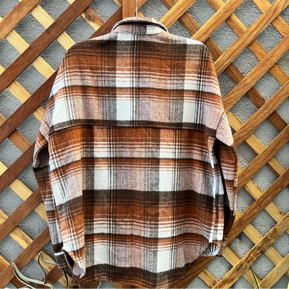 ACOA Over Sized Shirt Jacket - Picture 4 of 13